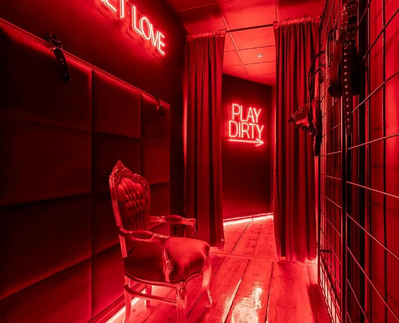 Secret Love Bdsm 포즈난 0*,  폴란드