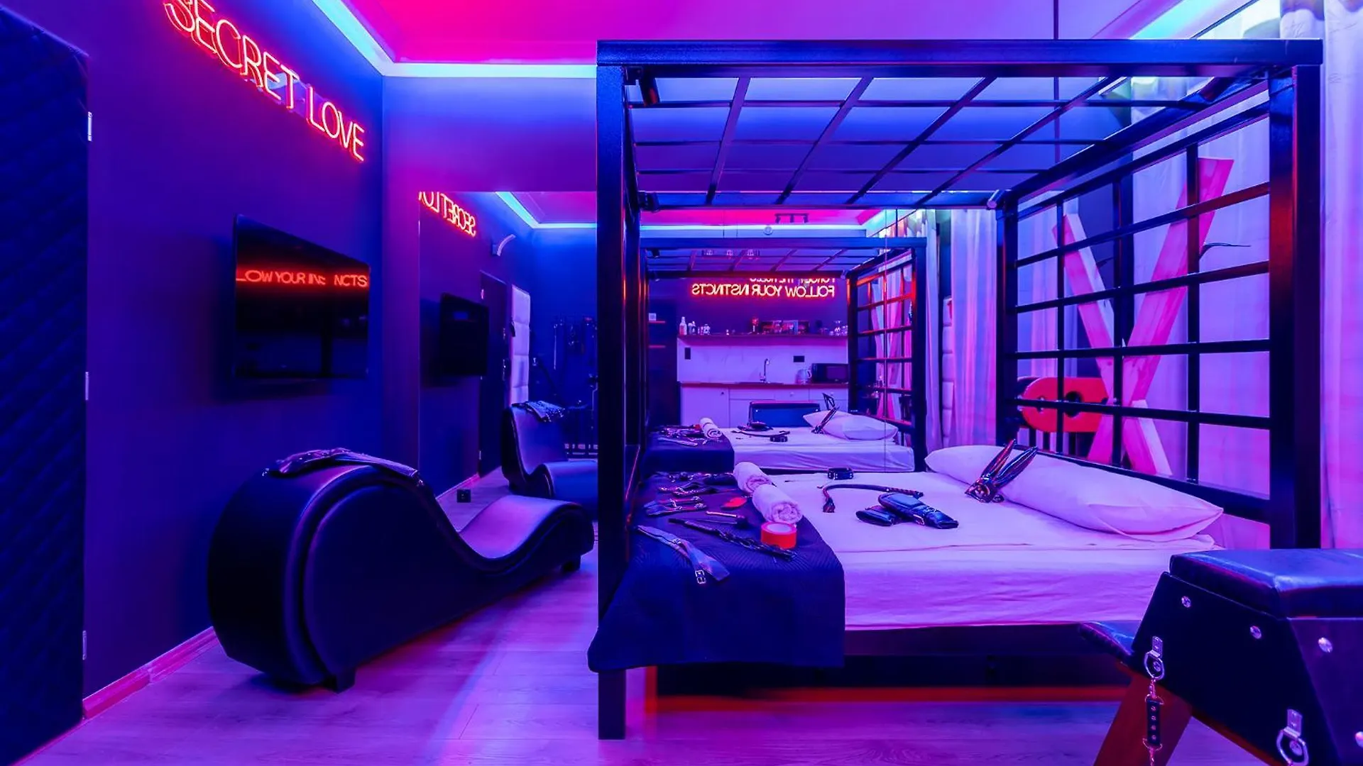 아파트 Secret Love Bdsm 포즈난